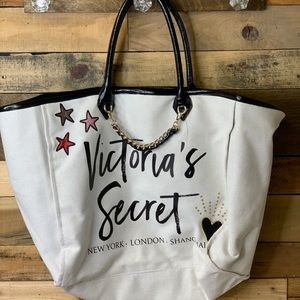 Victoria’s Secret tote bag